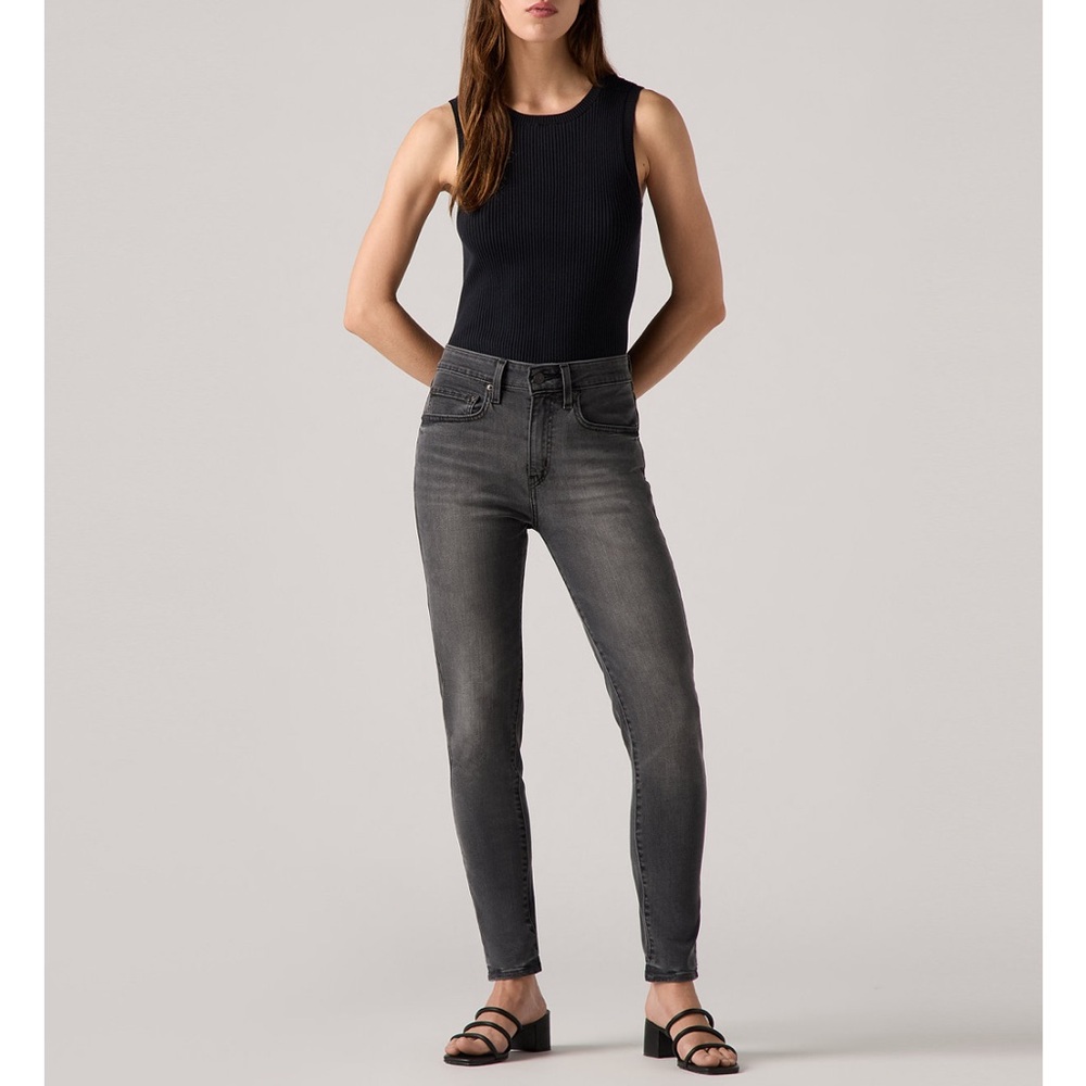 Levi’s 721 High Rise Skinny Jeans